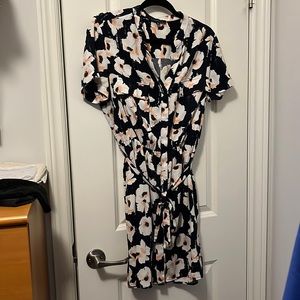 Dynamite size L dress